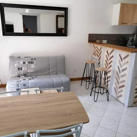 Lägenhet O P'tit 44 + Terrasse Dans Le Vieux *