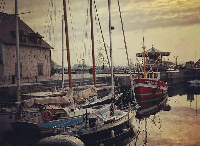 O P'tit 44 + Terrasse Dans Le Vieux * Онфлёр